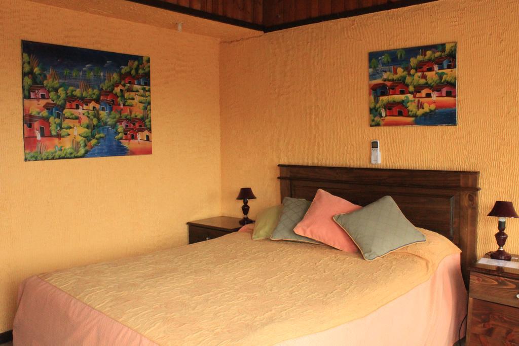 Hotel Puerto Mayor Сан-Антонио Экстерьер фото