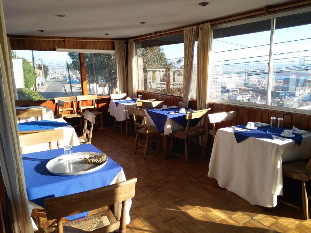 Hotel Puerto Mayor Сан-Антонио Экстерьер фото