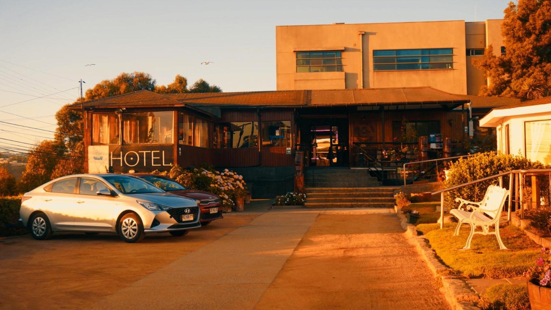 Hotel Puerto Mayor Сан-Антонио Экстерьер фото