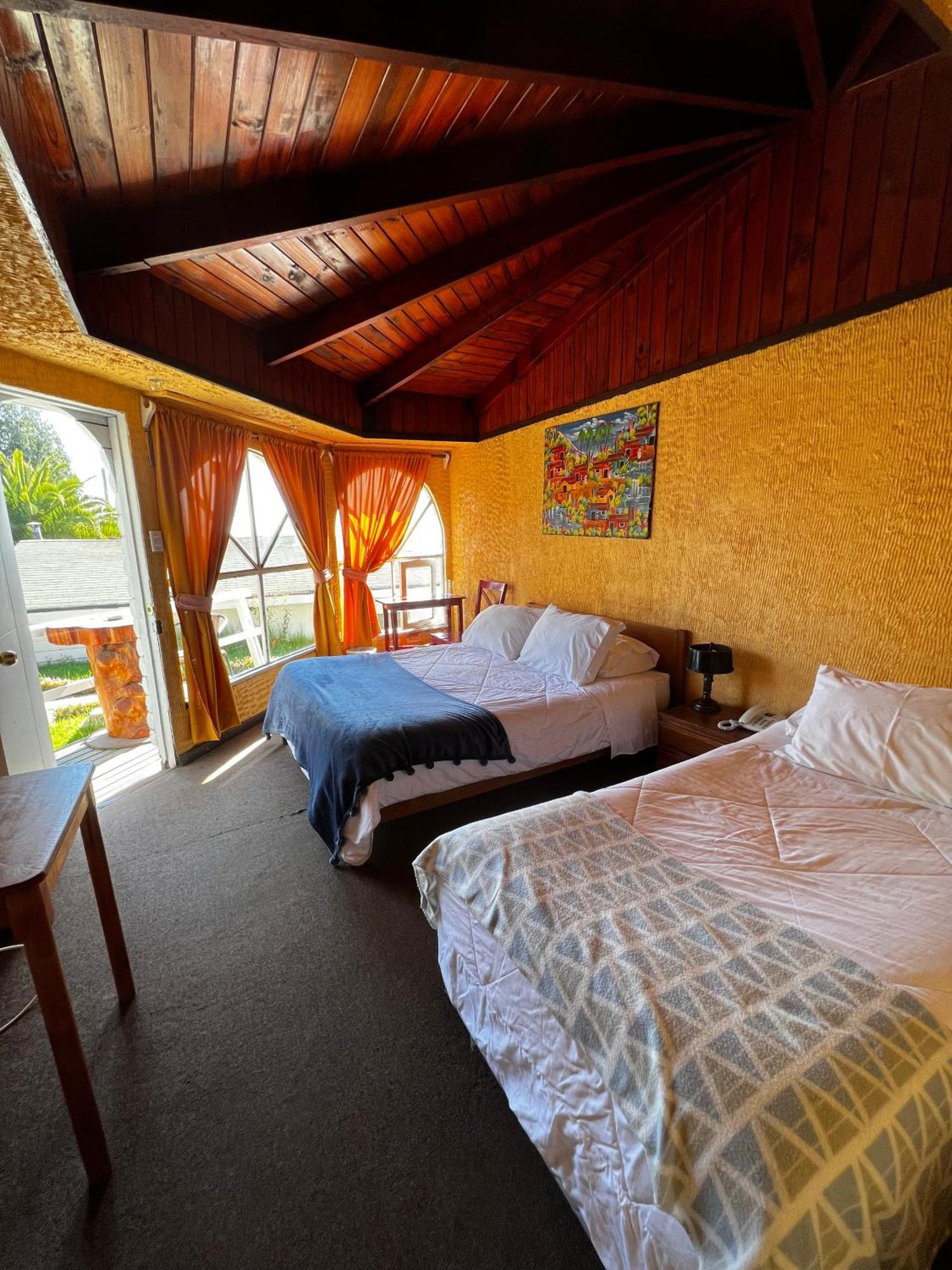 Hotel Puerto Mayor Сан-Антонио Экстерьер фото