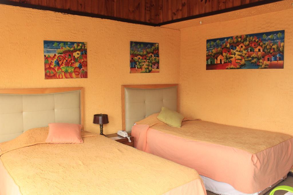 Hotel Puerto Mayor Сан-Антонио Экстерьер фото