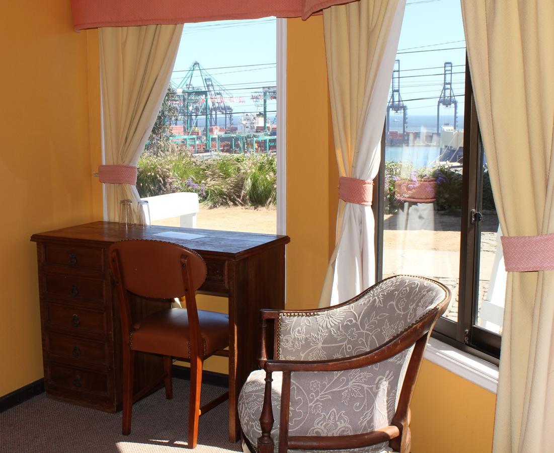 Hotel Puerto Mayor Сан-Антонио Экстерьер фото